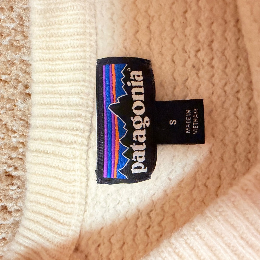 Women's Patagonia Recycled Cashmere Wool Knit Sweater Cream Pullover SZ S - Picture 2 of 7